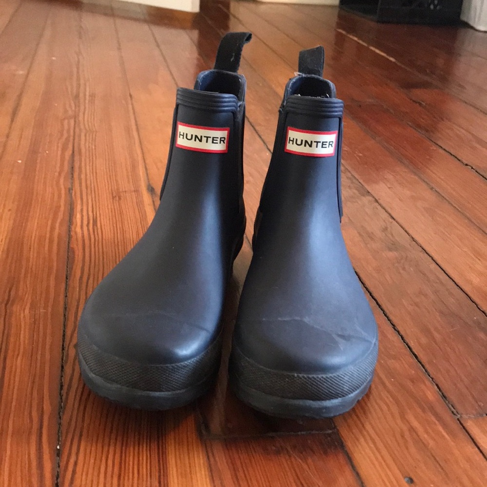 Navy Hunter Chelsea boots